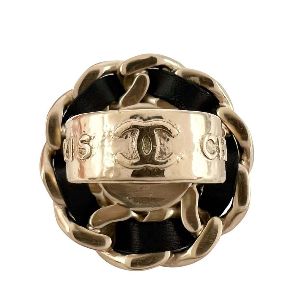 CHANEL Black Logo Ring - Picture 5 of 9